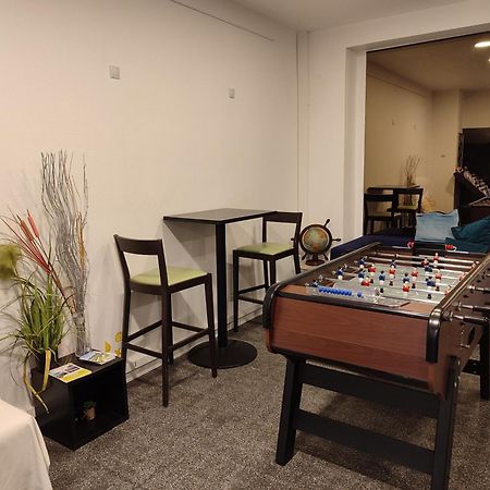 Auberge De Jeunesse Hi Nice Les Camelias المظهر الخارجي الصورة