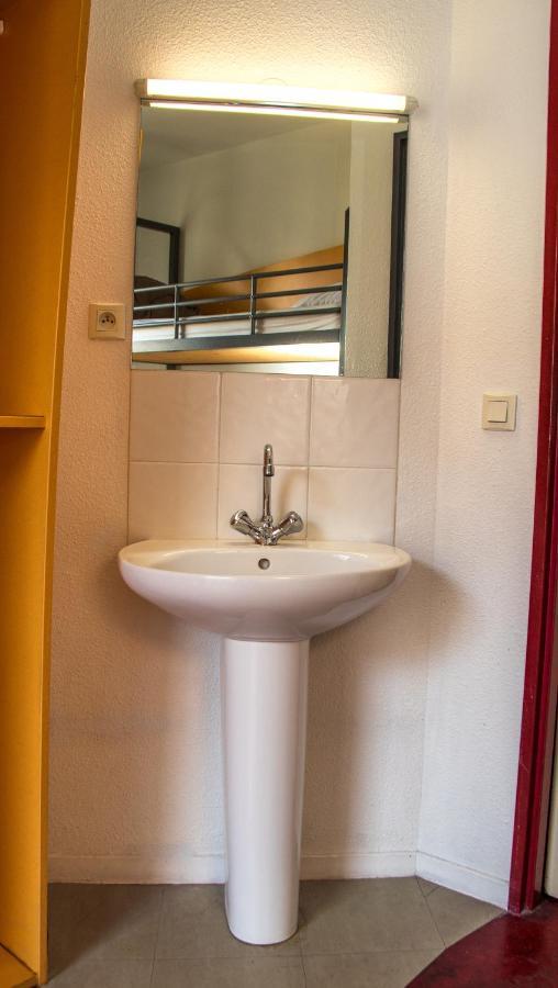 Auberge De Jeunesse Hi Nice Les Camelias المظهر الخارجي الصورة