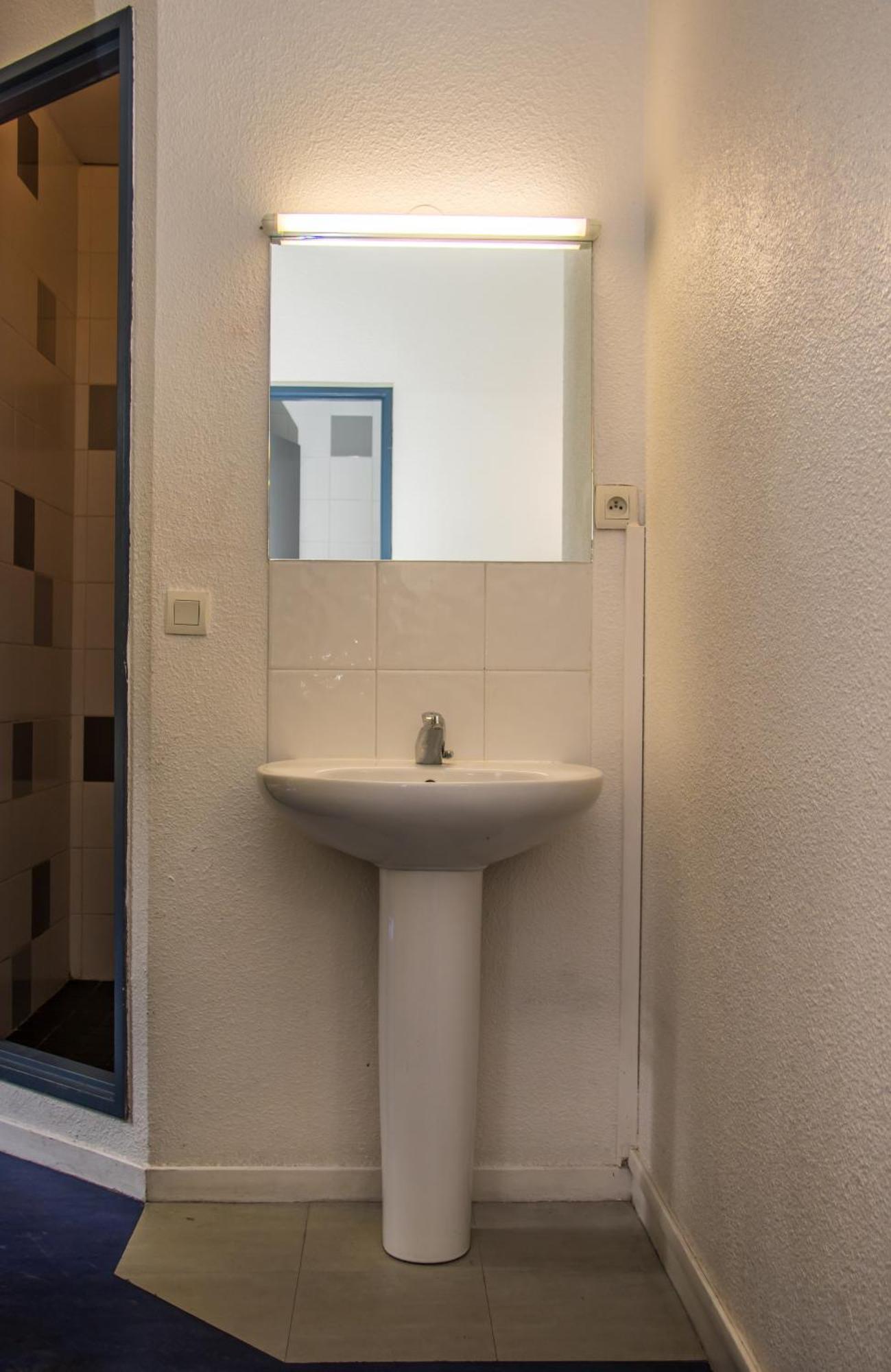 Auberge De Jeunesse Hi Nice Les Camelias المظهر الخارجي الصورة